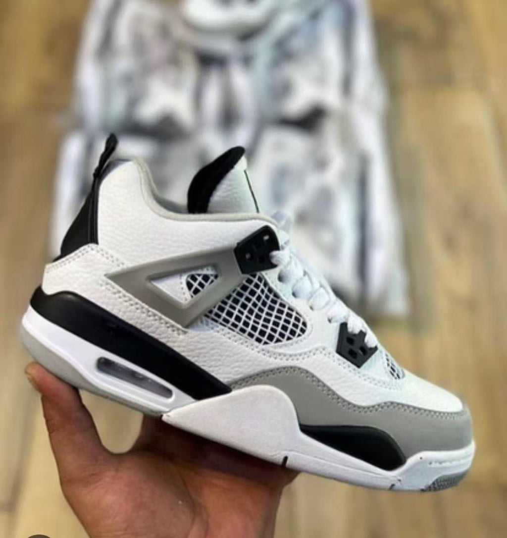 Air Jordan 4 Retro