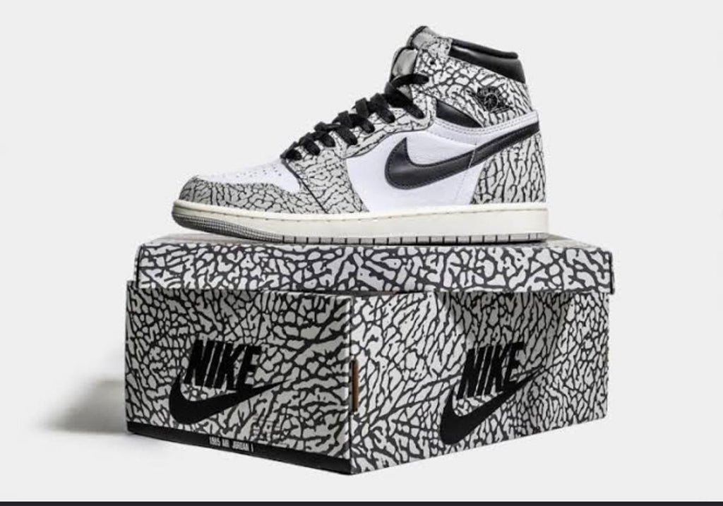 Air Jordan 1 Retro High OG "Black Toe" sneakers