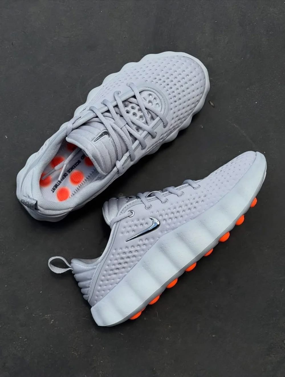 Nike Mind 002