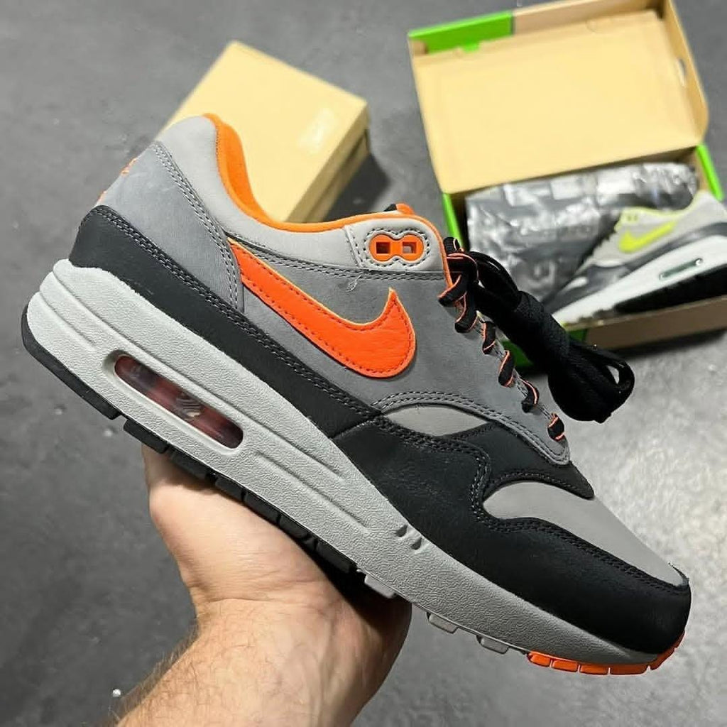 Nike Air Max 90 sneakers.