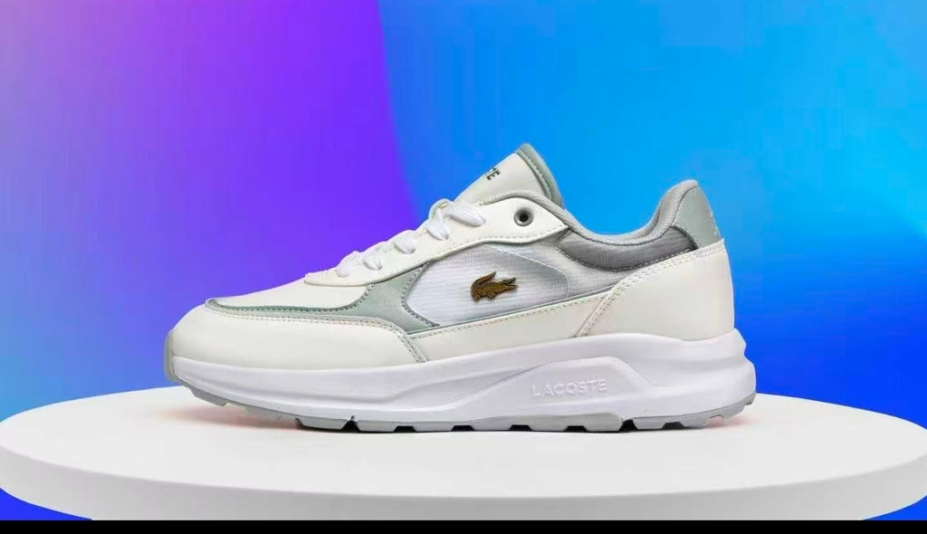 Lacoste low-top sneaker