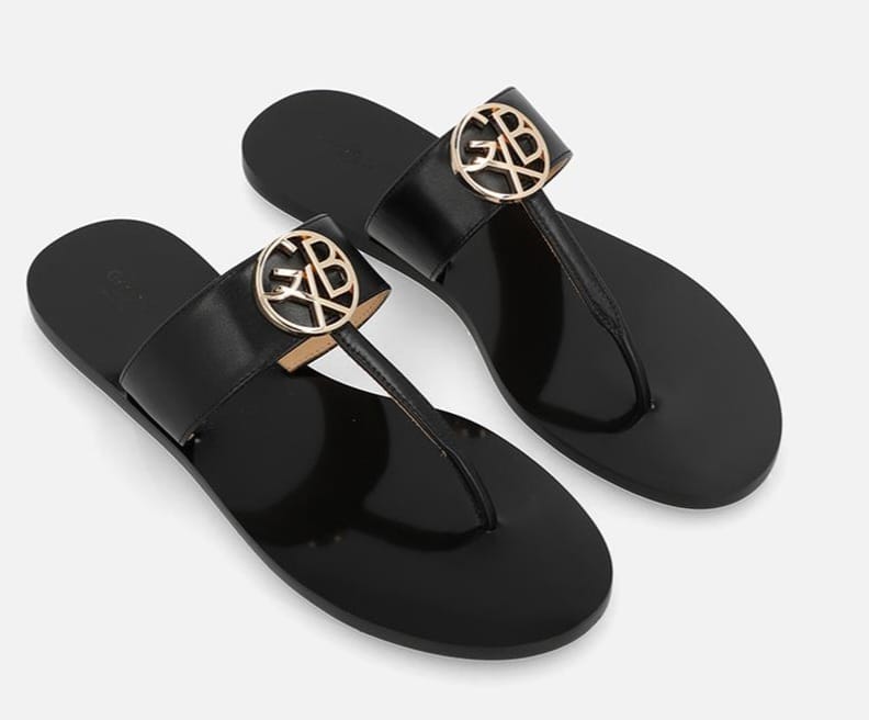 GXB Thong Sandals